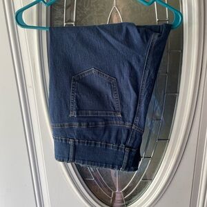 NWOT- Copperflash Capris